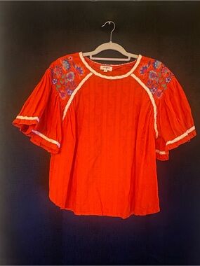 Umgee - Red Embroidered Puff Sleeve Blouse size small